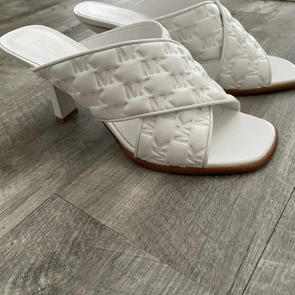 Michael Kors Gideon Sandals size 9